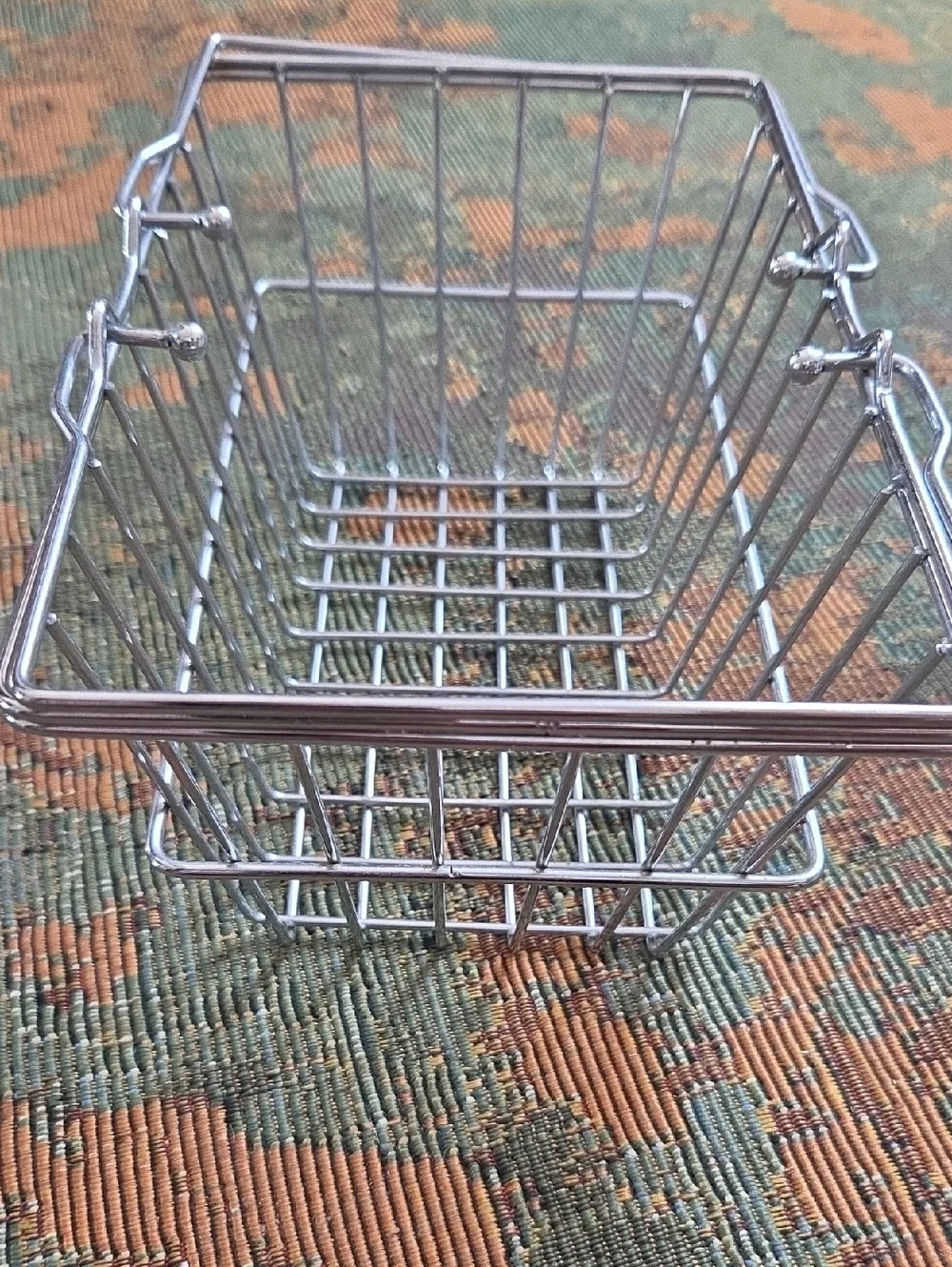 CHROME WIRE STORAGE BASKETS WITH HANDLES